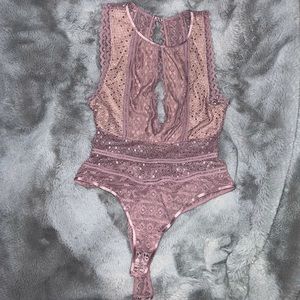 Lilac Lace Keyhole Bodysuit Dynamite